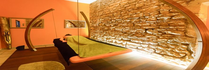 Démonstration Esthétique : Le massage Table Aladin