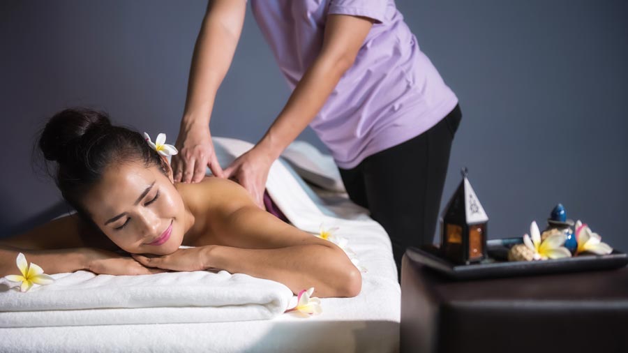 Démonstration Esthétique : Comment mieux masser en vous préservant ?